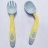 Vajilla de entrenamiento para que los niños aprendan a comer directamente de fábrica, tenedor y cuchara giratorios, comida complementaria, cuchara blanda de PP, cuchara para bebé que se puede doblar