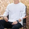 Camiseta esportiva casual masculina de manga longa estampada, moderna para adolescentes, adequada para todas as estações, gola redonda, top básico de manga longa