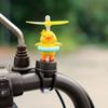Molinillo de viento lindo bicicleta coche eléctrico motocicleta decoraciones patito adornos de coche animales de dibujos animados celebridad de internet