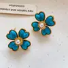Nuevos pendientes de estilo europeo y americano con aguja de plata y detalles de diamantes en forma de cruz C, pendientes de diseño único, modernos y versátiles para el uso diario