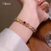 Pulsera Extraíble Cuadrada Color Zircón Estilo de Corte Europeo y Americano Pulsera de Lujo Ligero con Tacto de Alta Gama Joyería de Mano Exquisita Retro para Mujeres