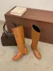 []Botas largas de pierna recta retro, colección otoño/invierno 2026, estilo europeo y americano, tacón grueso, punta redonda, botas hasta la rodilla