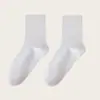 Meias masculinas de fio de algodão puro, meias masculinas de meia-canela para primavera e outono, meias de algodão absorventes de suor e resistentes a odores, meias masculinas pretas, meias longas para todas as estações