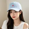 Novo Estilo Coreano Versátil Doce Casual Chapéu de Sol Pequeno Fresco Fofo Bordado de Coração Boné de Baseball Boné Bico de Pato para Casal