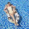 Cama inflable flotante de PVC con estampado de leopardo para entretenimiento acuático de verano, tumbona de PVC engrosada para adultos con acolchado de malla, colchón flotante