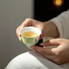 Taza de Té Mojing Estilo Chino Pintada a Mano Flor de Lirio Borde de Cerámica, Taza de Té de Cerámica para el Hogar, Taza Individual para Juego de Té Kung Fu