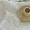 Colar com Pingente de Cruz de Diamante Cruzado de Camada Única para Mulheres, Corrente para Clavícula Versátil de Temperamento Leve de Luxo de Nicho Cruz