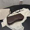 Bolso Pequeño Retro Blanco de Alta Gama para Mujer 2025 Primavera y Verano Nuevo Nicho Bandolera Bolso Pequeño Bolso de Hombro Moderno para Llevar Bajo el Brazo