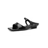 Chinelos da Moda Estilo Coreano 2cm Simples Temperamento 2026 Verão Novo Bico Quadrado Salto Baixo Slip-on Sandálias para Pessoa Preguiçosa
