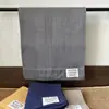 Toalla Fina de Gasa Arrugada Estilo Japonés, Suave, Absorbente, Transpirable, Hidratante, Toalla para Lavado Facial, Color Liso, Sencilla y Amigable con la Piel