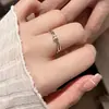 Anel de Mão para Casal Feminino Ins Nicho Elegante Alto Padrão Versátil Presente Masculino Ajustável Novo Estilo 2025