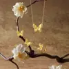 Conjunto de Joias Banhado a Ouro Sonho de Borboleta Três Peças: Colar, Brincos, Anel - Presente para Namorada, Melhor Amiga, Aniversário, Dia dos Namorados - Atacado