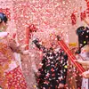 Canhão de Casamento Pétalas Serpentinas Tubo de Fogos de Artifício Canhão Especial de Casamento Canhão de Mão Spray de Abertura Flores Tubo de Fogos de Artifício Atacado