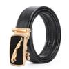 Cinturón casual clásico para hombre, suministro de puesto para jóvenes y mediana edad, versión coreana de cabeza de hebilla automática, hebilla de cuero sintético, cinturón para pantalones al por mayor