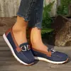 Zapatillas casuales de suela gruesa para mujer, zapatos casuales de comercio exterior con cadenas metálicas, nuevos zapatos de verano 2025 talla grande
