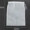 Filtro economizador de água doméstico, retrátil e rotativo, com design à prova de respingos, adequado para torneiras de cozinha; um tipo comum de filtro de água