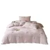 ¡Estilo Personalizado de Alta Gama Petite! Conjunto de Cuatro Piezas Engrosado de Vellón de Leche Bordado Otoño/Invierno Cubreedredón de Vellón Coral de Doble Cara Francés Faldón de Cama