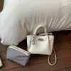 Bolso de Hombro Cruzado de Cuero de Alta Gama de Moda, Versátil, Simple, Casual, Bolso Cubo Nuevo 2026