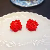 Aretes coreanos de flor de camelia blanca, nicho pequeño, lujo ligero, temperamento, simples, lindos, diseño de alta gama, aretes de botón, oreja rosa roja