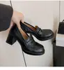 Versão em Couro~Salto Grosso de 7cm Sapatos Pequenos Femininos Couro Genuíno Slip-on Pessoa Preguiçosa Salto Alto Sapatos Únicos JK Britânico Sapatos Loafer de Solado Grosso