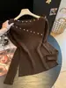 Camiseta base de punto asimétrica con botón en el hombro, estilo coreano, para principios de otoño, para mujer, suéter elegante de canalé ajustado, manga larga, hombros descubiertos