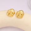 Pendientes plisados simples de textura suave europeos y americanos, moda femenina, nicho de negocios, acero inoxidable versátil, pendientes de temperamento
