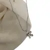 2026 Nuevo Venta Caliente Collar de Flores Sentido de Diseño de Nicho Cadena de Clavícula Exquisita Accesorios de Collar en Capas Versátiles de Moda Venta al por Mayor