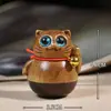 Adorno de Escritorio Gato de la Fortuna de Madera Nanmu Dorada, Juguete de Madera Portátil Mini Lindo de Ojos Grandes Azules