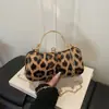 2026 Bolso Cruzado Pequeño Cuadrado con Cadena Estilo Retro Elegante Estampado de Leopardo Nuevo Diseño de Candado Tendencia Estilo Francés