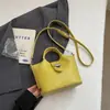 Bolso de mano simple de moda estilo coreano para mujer, nuevo bolso cesta vintage primavera 2026, bolso cubo, bolso de hombro y bandolera
