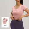 Fábrica de Origem Personaliza Amostras e Designs de Acordo com Imagens Fornecidas, Suporta Personalização Oem/Odm e Oferece Camisas de Yoga Manga Curta Patchwork com Bojos
