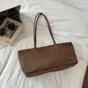 Bolsa tote de gran capacidad para el uso diario, bolso de hombro versátil y ligero para mujer, nueva bolsa casual de verano 2026 para mujer