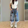 Estilo Ins jeans azul emagrecedor senso de design calças de perna larga cartoon estilo casual calças de sete pontos bordado de cachorro pequeno feminino