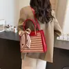 Bolsa Vermelha Pied-de-poule Feminina 2024 Novo Estilo Elegante Bolsa de Casamento para Noivas Bolsa Transversal de Alta Qualidade Bolsa para Mãe