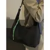 Bolso de mano cruzado para mujer nuevo, moderno, a la moda, bolso de hombro simple, bolso cruzado casual de gran capacidad para el día a día al por mayor