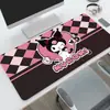 Alfombrilla de ratón linda, extragrande y engrosada, almohadilla para teclado de computadora de escritorio de oficina, alfombrilla de juego de e-sports Kuromi de anime al por mayor
