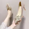 Tacones altos para mujer, nueva colección primavera/otoño 2026, elegante diseño de lazo y lentejuelas, zapatos de boda de punta fina, tacones de aguja versátiles