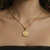Collar con Colgante de Ala Tridimensional Personalizado, Acero Inoxidable Chapado en Oro Real de 18 Quilates, Cadena Versátil y Elegante para la Clavícula, Lujo Ligero para Mujeres