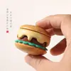 Colecionáveis para alívio do estresse Pingentes fofos de casquinha de sorvete, enfeites animados de xícaras de café, acessórios de pão de bao e itens decorativos