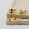 Anillo europeo de tres capas con circonita en espiral de acero inoxidable de banda delgada de múltiples colores de diamante doble estilo lujo ligero anillo abierto ajustable