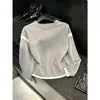 Suéter macio e delicado na cor leite 2026 Nova Chegada Outono Pulôver Estilo Preguiçoso Solto Tricô Color Block Peça de Roupa Externa