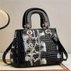 Bolsa de Casamento Bolsa Princesa Diana 2025 Nova Bolsa de Mão Feminina Versátil Bolsa Nupcial Popular High-End Bolsa Transversal de Ombro Único Moderna