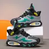 Novos Sapatos de Algodão Outono/Inverno 2026 para Crianças Sapatos de Menino Crianças Médias e Grandes Com Veludo Adicional Com Algodão Adicional Aquecimento Sapatos Esportivos de Menino Sapatos de Botão