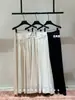 AMANHÃ Coleção Liquidação ANN Sem Devoluções ou Trocas Treze Fileiras Roupas Femininas Liquidação Preço Especial para Itens em Estoque