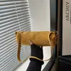Estilo Coreano Transfronterizo Temperamento Femenino 2026 Ante Felpa Otoño Invierno Simple Gran Capacidad Retro Bolso Cruzado de Hombro de Mano Cilíndrico