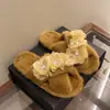 Chinelos de Algodão com Tiras Cruzadas Versátil Menina Doce Femininos Outono Inverno Novo Estilo ins Flor Interior Confortável Quente Chinelos de Casa
