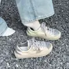 Zapatos Casuales para Mujer Lentejuela Estrella de Cinco Puntas Versátil Estilo Coreano Nuevos Suela Gruesa Zapatos Blancos Pequeños de Caña Baja Moda Otoño para Mujer Con Cordones Zapatos de Plataforma