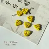 Serie Verde Amarillo de Fuegos Artificiales de Vidrio Checo Doméstico Placa Grabada Hoja Hecha a Mano Pintada con Oro Materiales y Accesorios para Pulsera DIY