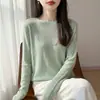 Camisa simples de manga comprida com corte slim estilo coreano para mulheres, com forro texturizado, top versátil para exportação, pronto para usar para outono e inverno, com textura espinha de peixe
