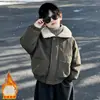 Jaqueta Masculina com Plus Veludo Outono e Inverno 2026 Nova Roupa de Algodão Leve para Crianças Roupa de Algodão Bonita para Bebês de Inverno Tendência
